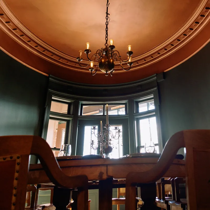 The Oval Room 3